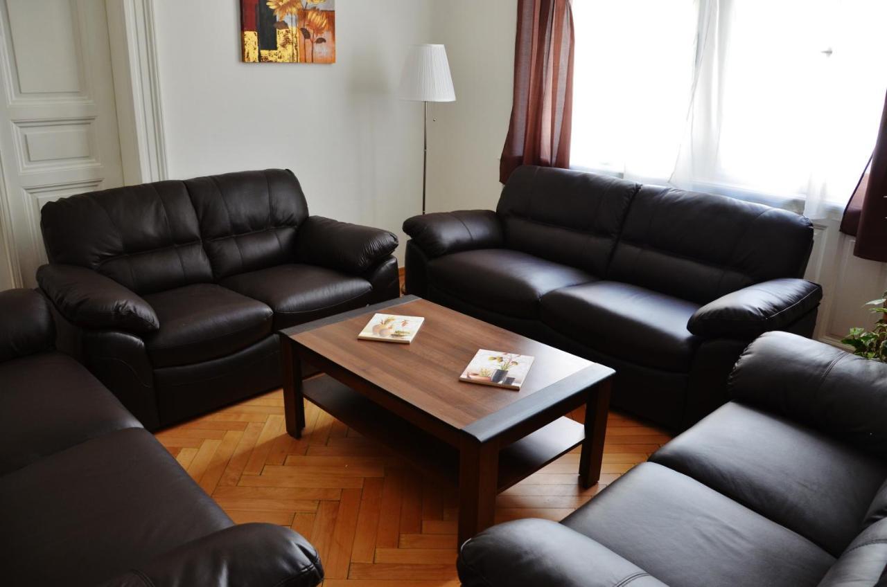 Apartment In The Heart Of Prag Exterior foto