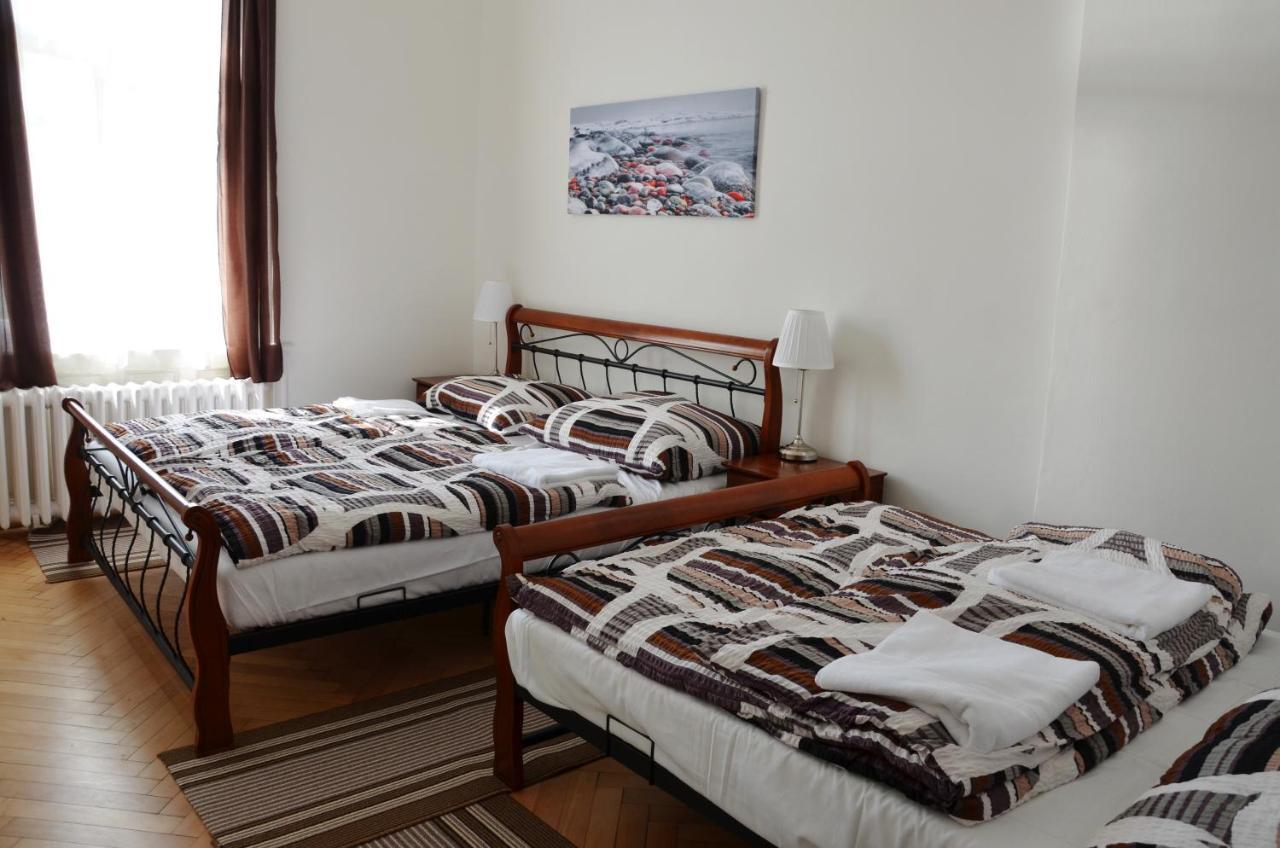Apartment In The Heart Of Prag Exterior foto