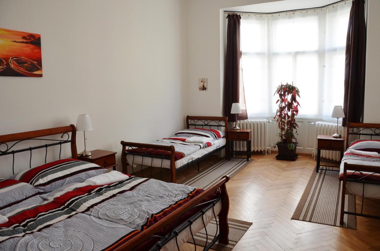 Apartment In The Heart Of Prag Exterior foto